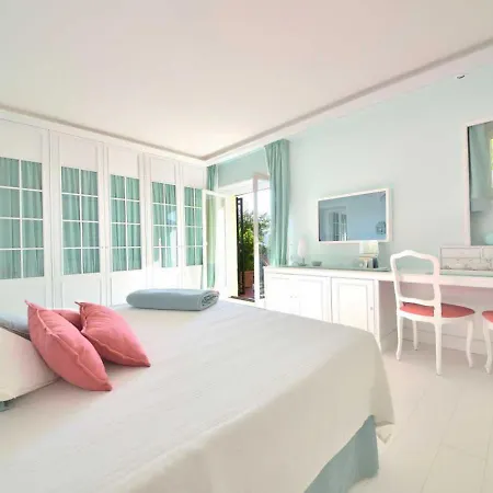 Mares - Sea View, Free Garage * Рапалло