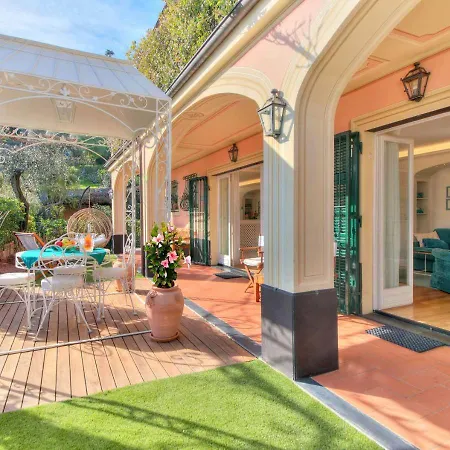 Будинок відпочинку Mares - Sea View, Free Garage