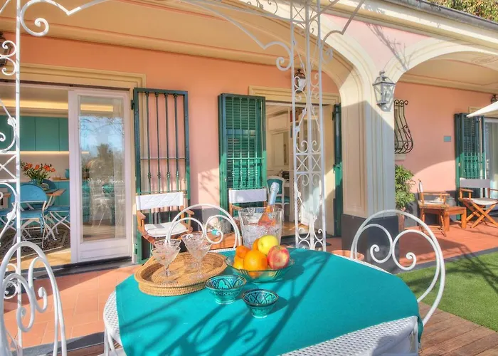 Hébergement de vacances Mares - Sea View, Free Garage Rapallo