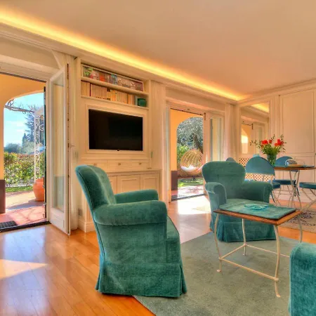 Mares - Sea View, Free Garage بيت للعطل *